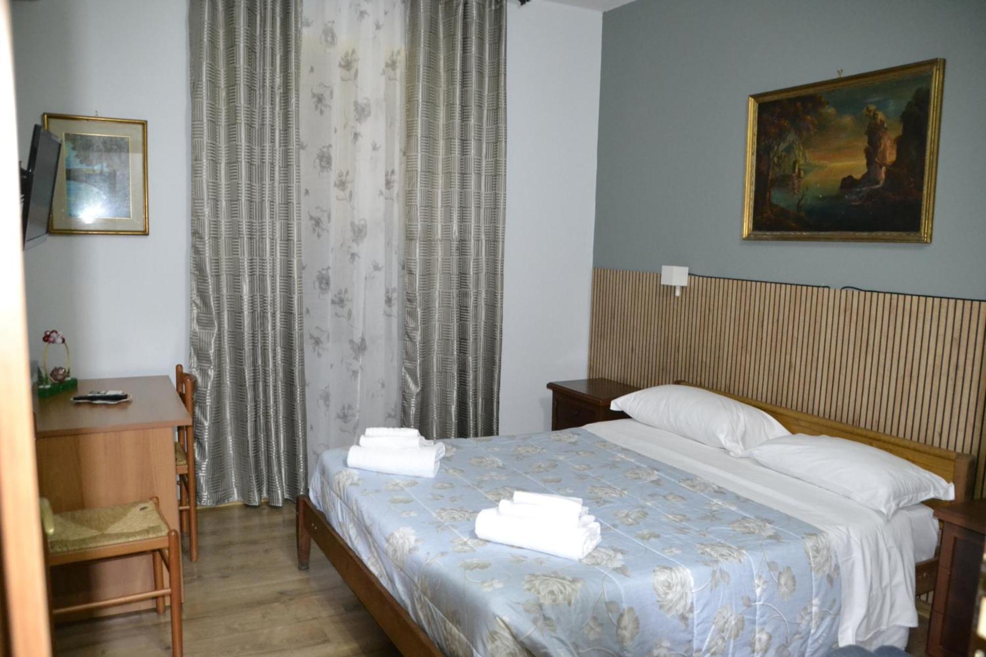 Aurora Boreale Hotel Róma Kültér fotó