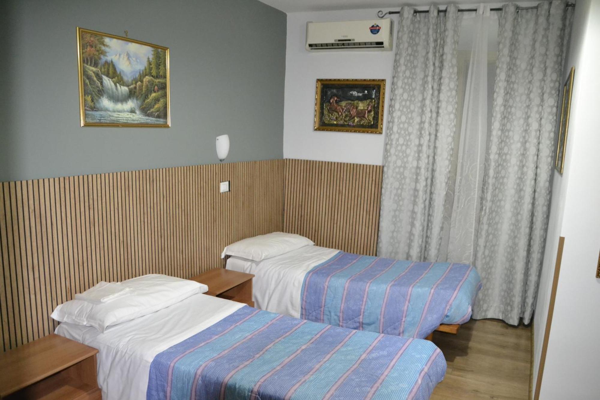 Aurora Boreale Hotel Róma Kültér fotó